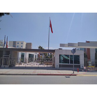 Yaşar Üniversitesi logosu
